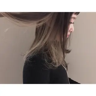 ミディアム セミロング ロング カラー 日々所属・谷 大地のヘアスタイル