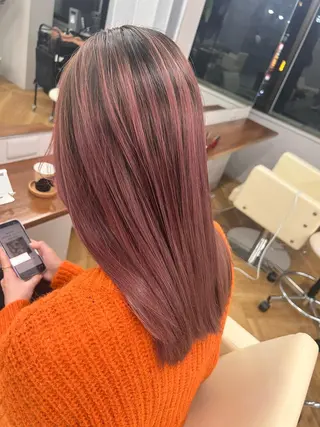 セミロング 髪質改善＆ハイトーンカラー Cica神戸三宮元町店所属・福田 美波のヘアスタイル