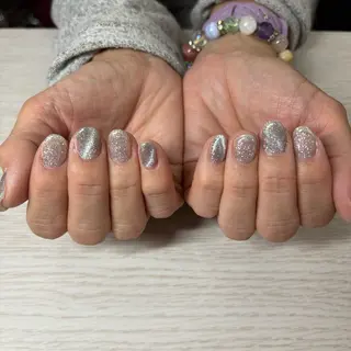 ネイル TRU NAIL大船店所属・TRU かつらのネイルデザイン