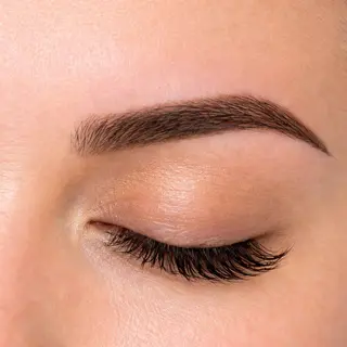 アイブロウ 銀座eye.Rizm リサのマツエク・マツパデザイン