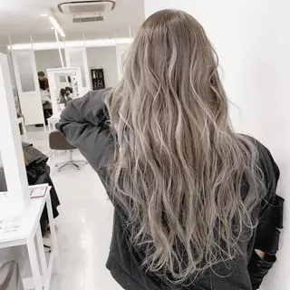 ロング "必ず可愛く” TAKUTOのヘアスタイル