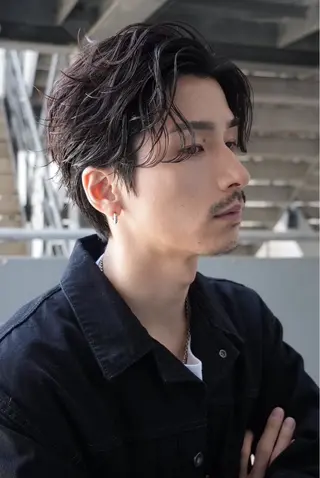 ショート パーマ メンズ 菅野 智敬のヘアスタイル