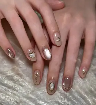 ネイル 相沢 さやかのネイルデザイン