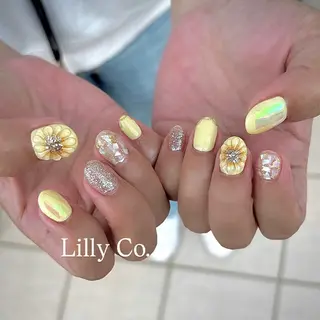 ネイル Lilly Co.のネイルデザイン
