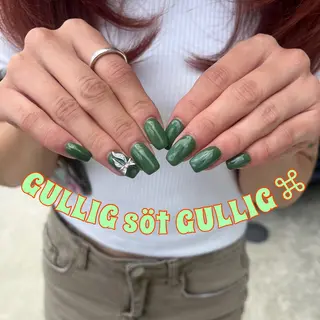 ネイル GULLIG söt GULLIGのネイルデザイン