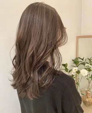 セミロング カラー 【韓国艶カラー🎀】 添田 菜摘のヘアスタイル