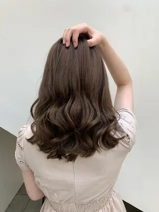 セミロング ハイトーン✨艶髪💘 💘 AYANO💘のヘアスタイル