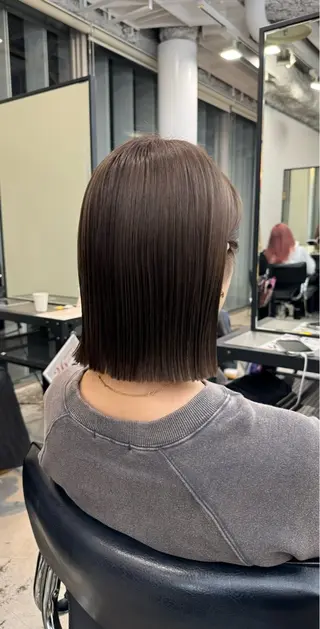 ショート カラー ザクザクレイヤー 🍀/ブリーチ/小田のヘアスタイル