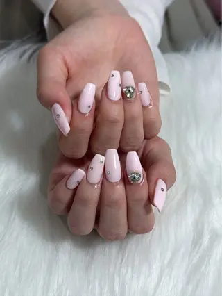 ネイル RE:Bonn所属・salon re:bonnのネイルデザイン