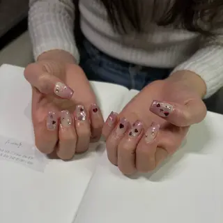 ネイル ネイルズシャトン🪡 ネイリスト齊藤のネイルデザイン