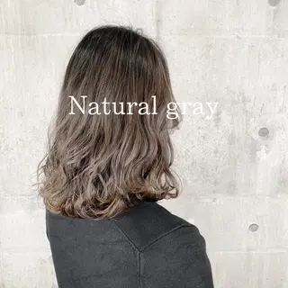 ミディアム カラー supbytomee所属・カラー特化型サロン #SUP.のヘアスタイル