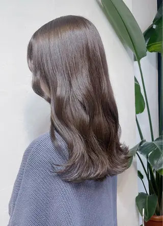 セミロング ふわっとレイヤー 🪽スガヤハルミのヘアスタイル