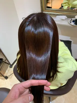 セミロング 髪質改善ayame 横山諒のヘアスタイル