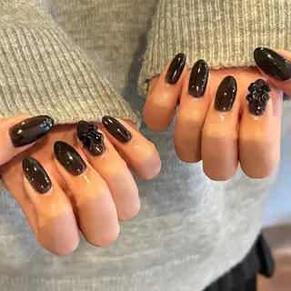 ネイル Mネイル&カフェシェレステ　久屋店所属・Mネイル久屋店 KOZUEのネイルデザイン