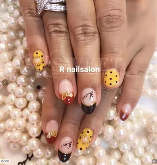 セミロング R NAILSALONのネイルデザイン