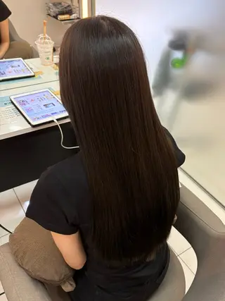 ロング Iris by artina 武蔵小杉店【イリス バイ アルティナ】所属・🎼レイヤー/顔周り カット/nene♬のヘアスタイル