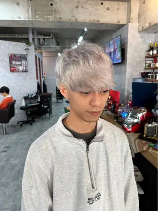 カラー メンズ C'LD Hair Produce【シールドヘアープロデュース】所属・シールドヘアー/那覇 /縮毛矯正/ブリーチのヘアスタイル