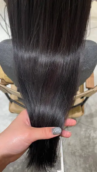 セミロング カラー en't所属・佐藤　ひなの ／艶髪のヘアスタイル