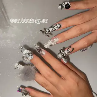 ロング ネイル ⛓Miyu ⛓のネイルデザイン