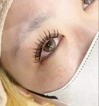 マツエク・マツパ MAQUIA三島店 関野の眉毛・アイブロウイメージ