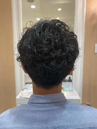 ショート パーマ メンズ メンズ特化型美容師 栗山勇人のヘアスタイル