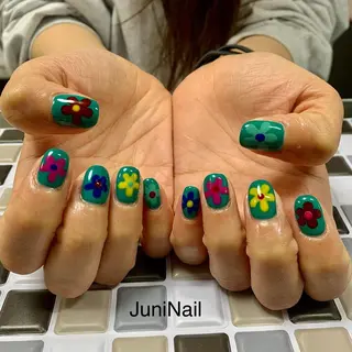 ネイル JuniNail 주니네일🇰🇷suのネイルデザイン