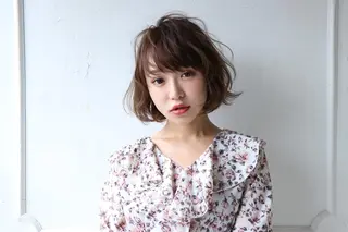 ミディアム due hair 京都駅前店 MILBON オージュア認定サロン【デューヘアー】所属・ハイトーンブリーチ 土坂 由志【京都】のヘアスタイル