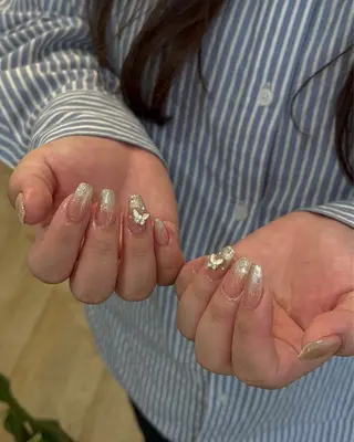 ネイル Nes.Nail所属・Miyagi Asamiのネイルデザイン