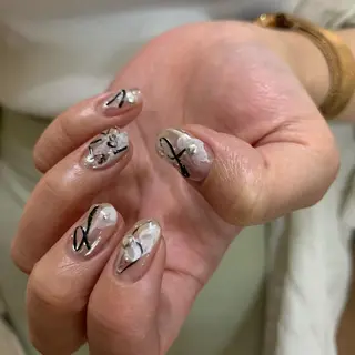 ネイル kana/モード ・グランジ໒꒱のネイルデザイン
