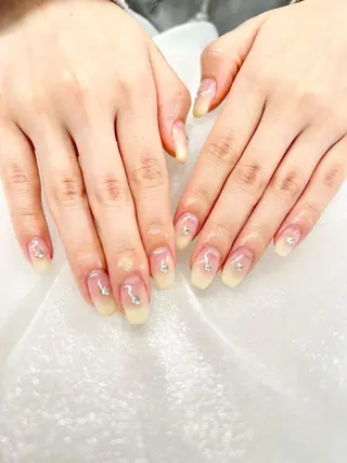 ネイル マツエク・マツパ アイブロウ pu muのネイルデザイン