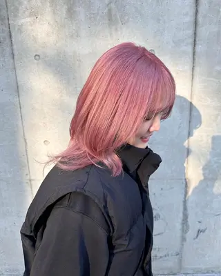 カラー green所属・ヤクシジ レンのヘアスタイル