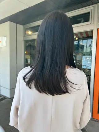 ミディアム shiho/レイヤー /透明感カラーのヘアスタイル