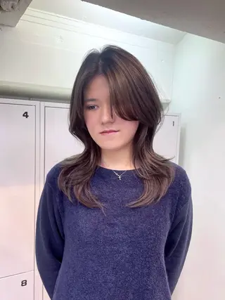 セミロング yu-kaハッシュ カット/韓国レイヤーのヘアスタイル