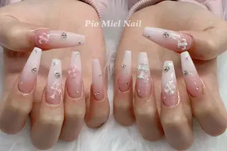 ネイル Pio Mielのネイルデザイン