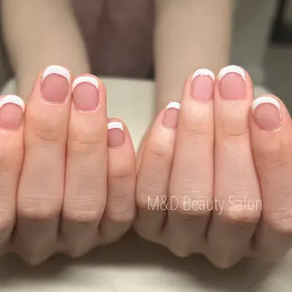 ネイル M&D Beauty Salon 銀座店所属・M&D銀座 AYAのネイルデザイン