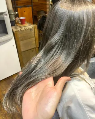 セミロング カラー Stastny by Lumi 日ノ出町店【スチャスティニーバイルミ】所属・縮毛矯正/カラー/ 似合わせ/JUNのヘアスタイル