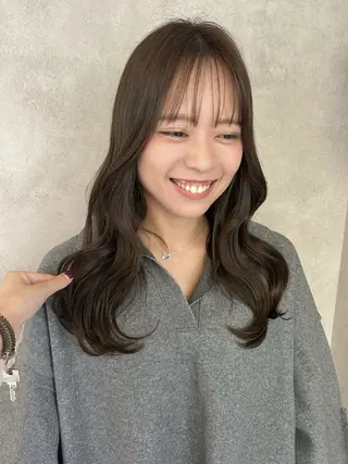 セミロング カラー わかまつ　ももみ 🕊️/顔周りカットのヘアスタイル