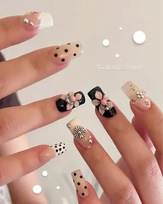 ネイル ⟡.*222⋰˚☆ MöEのネイルデザイン