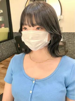 ミディアム カラー トレンドヘア🌿 chinariのヘアスタイル