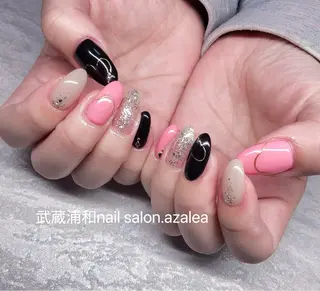 ネイル R inのネイルデザイン