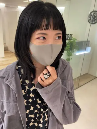 ミディアム ブリーチ/レイヤー 🌻Mutsumiのヘアスタイル