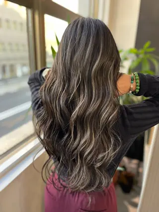 ロング カラー Merlyosaka 早川未来のヘアスタイル