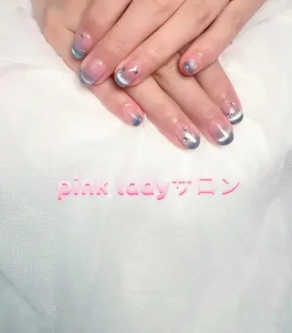 ネイル pink ladyサロン所属・べ にのネイルデザイン