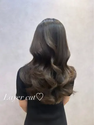 セミロング カラー ヘアアレンジ SALOWIN銀座一丁目suite店所属・🩷韓国ヘア/ヨシン モリ🩷Maikaのヘアスタイル