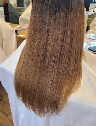 ロング 関口 友菜のヘアスタイル