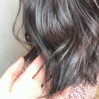 ショート カラー Minami🩵 新宿のヘアスタイル