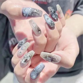 ネイル Hina 池袋 長だしチップ専門店のネイルデザイン