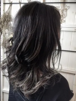 ミディアム カラー vato マンツーマンサロンのヘアスタイル