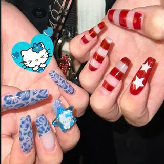 ネイル ⁸ᵃᵖᵖʸ🐝⋆゜ MöEのネイルデザイン