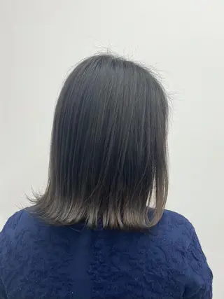 ミディアム カラー 🦄インナーカラー 🦄貫井彩花のヘアスタイル